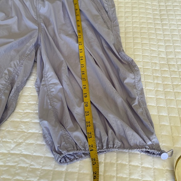 Anthropologie lavender drawstring capri shorts, size XL - Picture 4 of 12